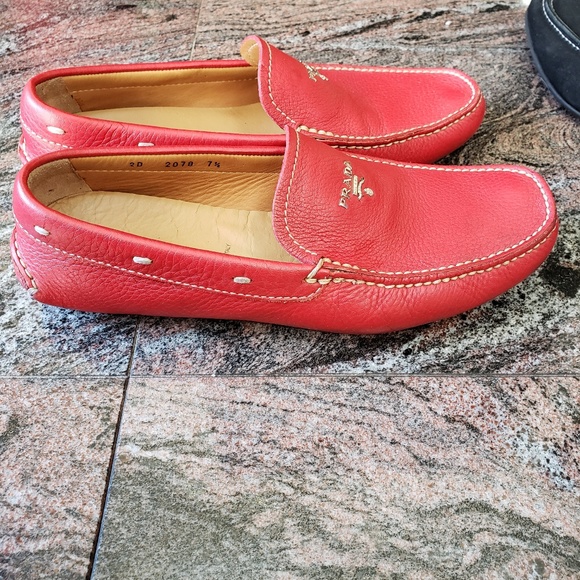 Shoes - Picture 4 of 6